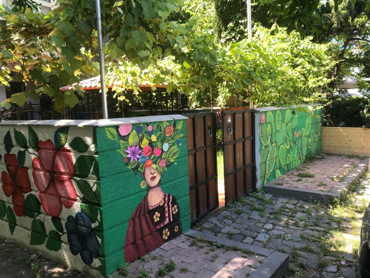 Hotel Frida Tiflis Exterior foto